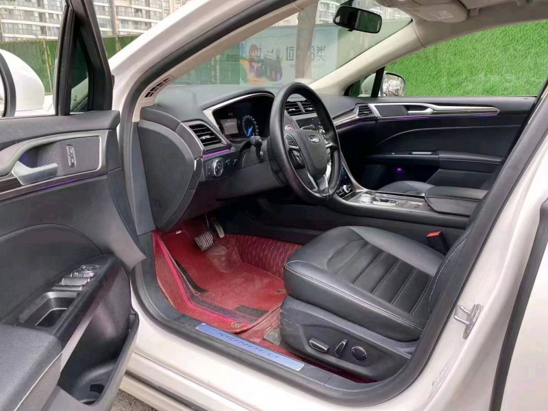 成都20年福特蒙迪欧4