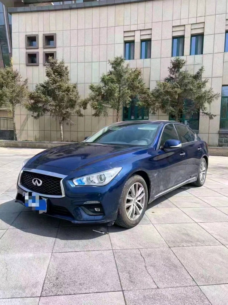青岛20年英菲尼迪Q50L2