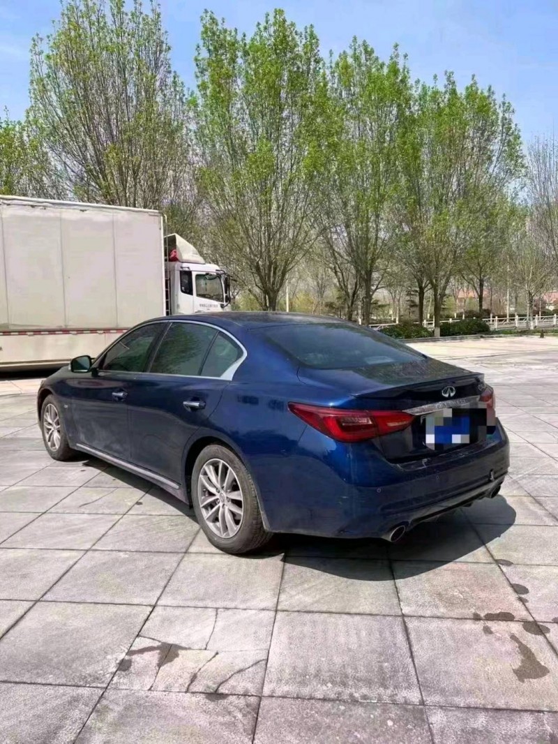 青岛20年英菲尼迪Q50L6