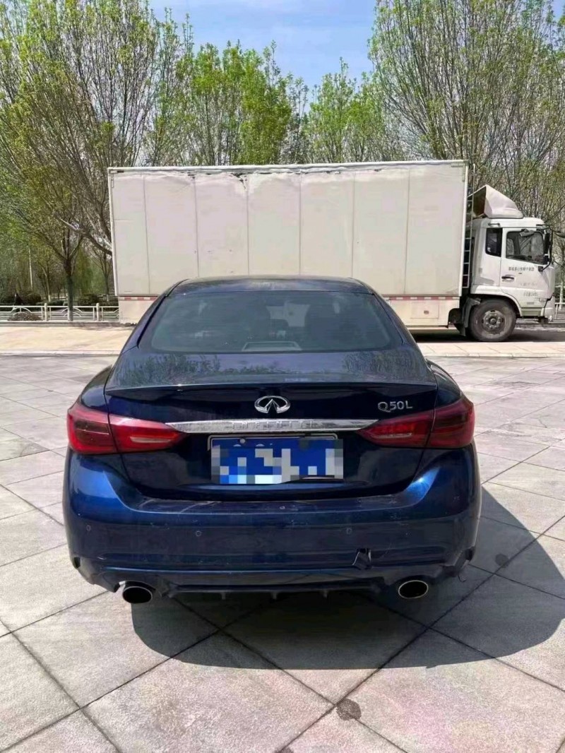 青岛20年英菲尼迪Q50L8