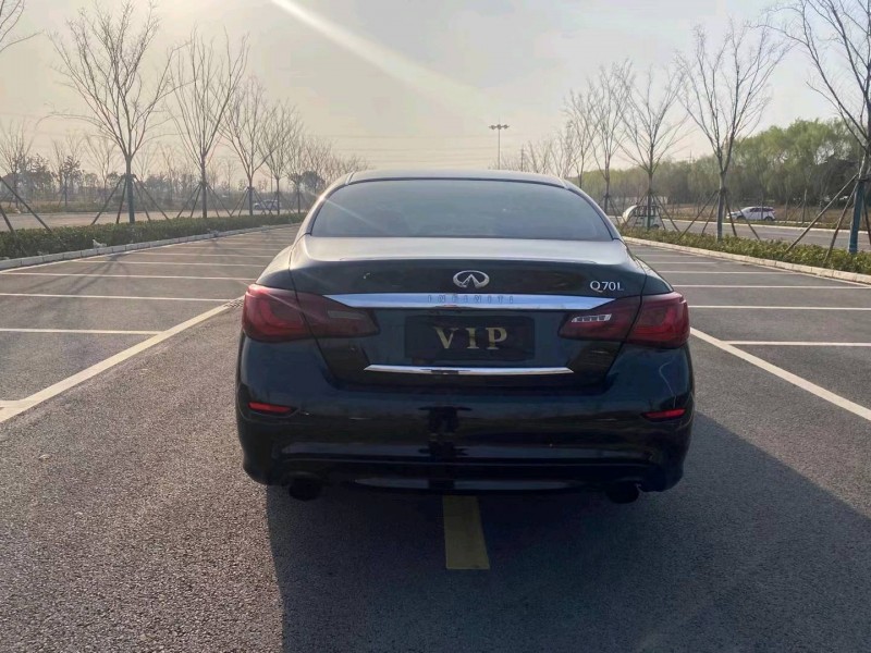 徐州16年英菲尼迪Q708