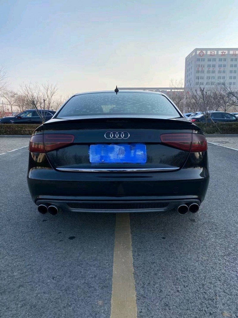 潍坊13年奥迪A4L9