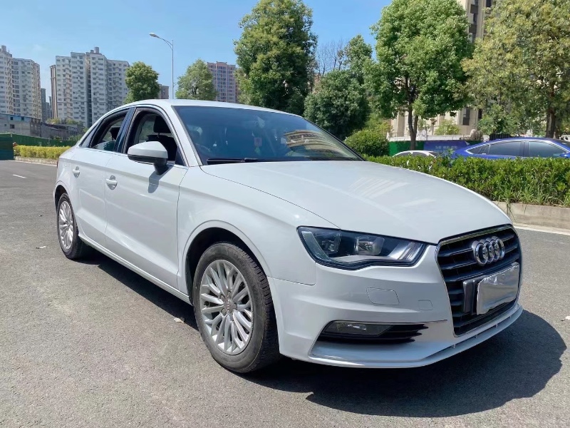 成都17年奥迪A32