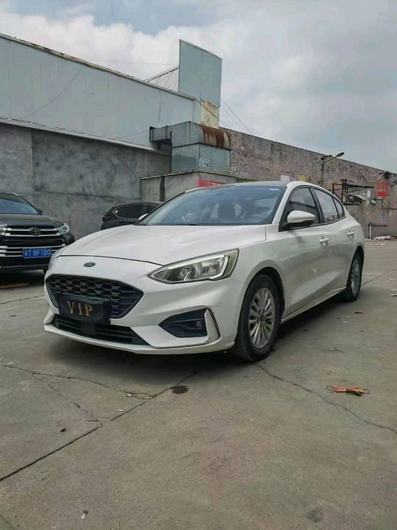 深圳20年福特福克斯2