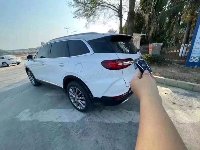 深圳21年别克昂科旗3