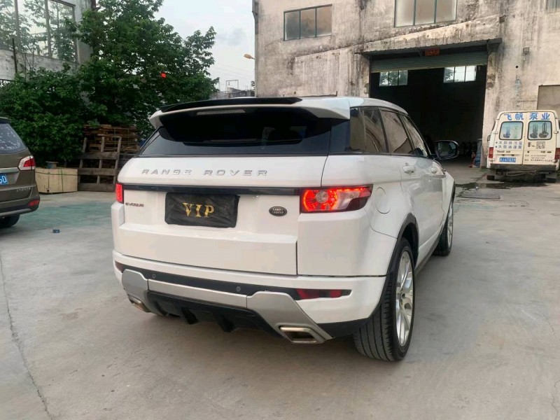 深圳12年路虎极光7