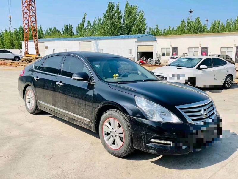 鄭州12年日產天籟3