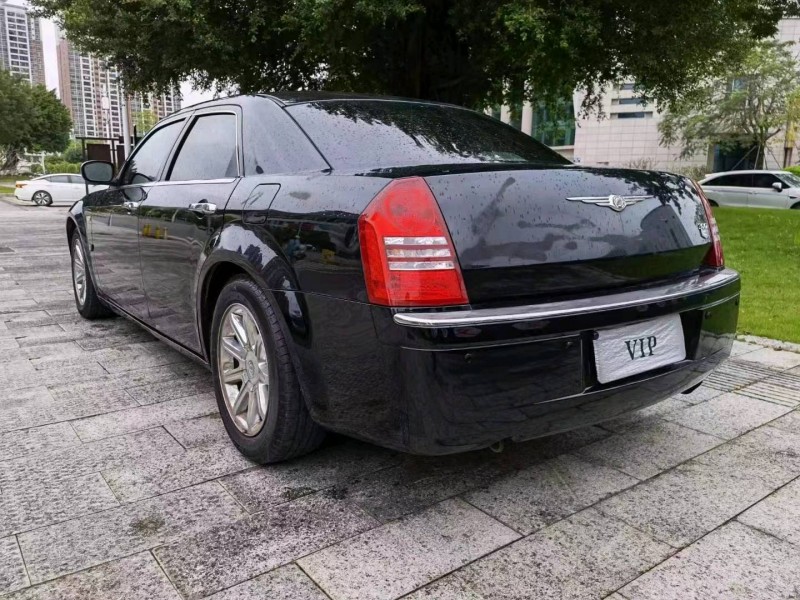 深圳09年克莱斯勒300C4