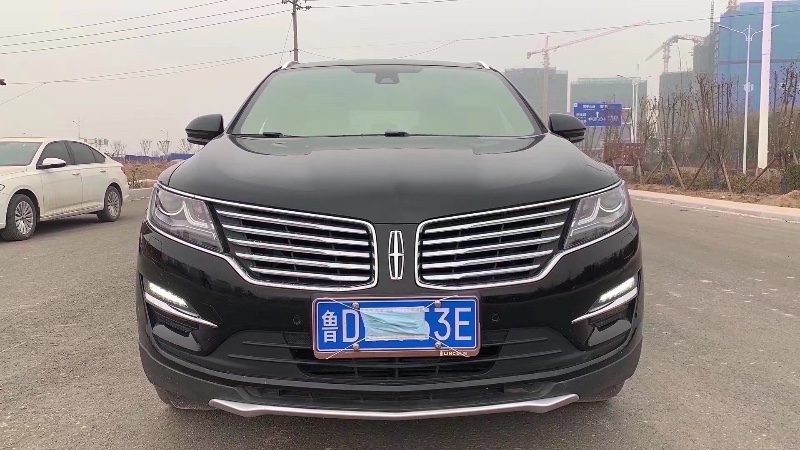 青島19年林肯MKC1