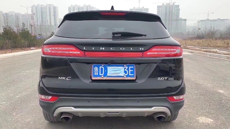青島19年林肯MKC2