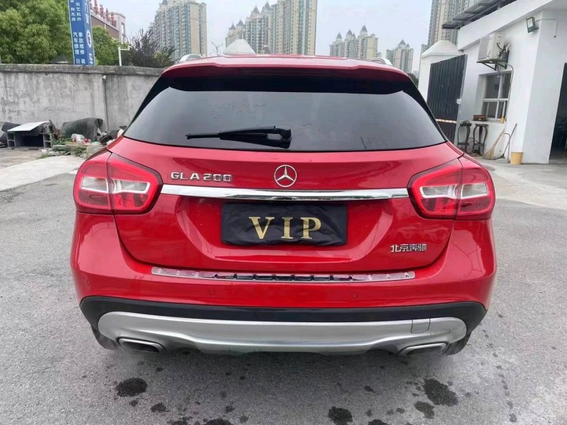 宜昌16年奔驰GLA7