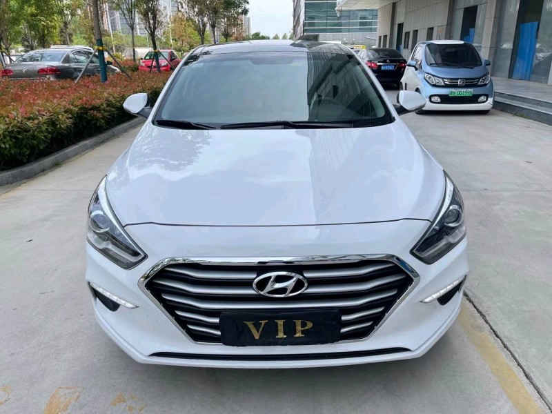 济宁18年现代名图1