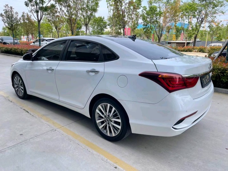 济宁18年现代名图7