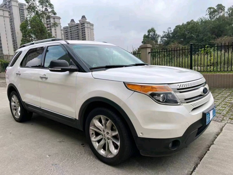 深圳15年福特探险者3