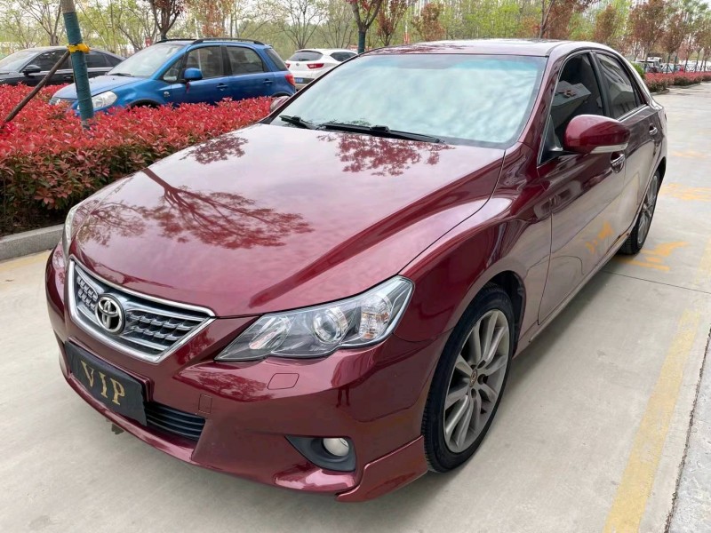 济宁12年丰田锐志2