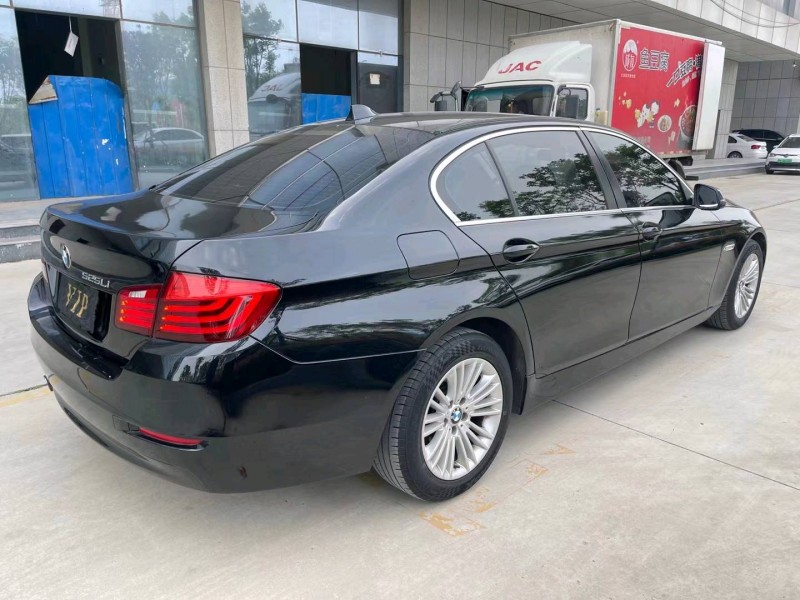 济宁14年宝马5系8