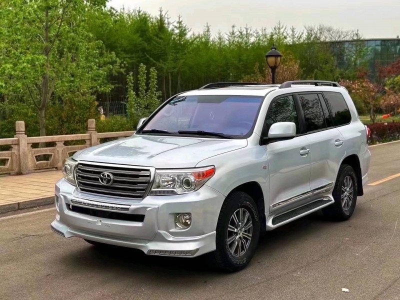 济南14年丰田兰德酷路泽3