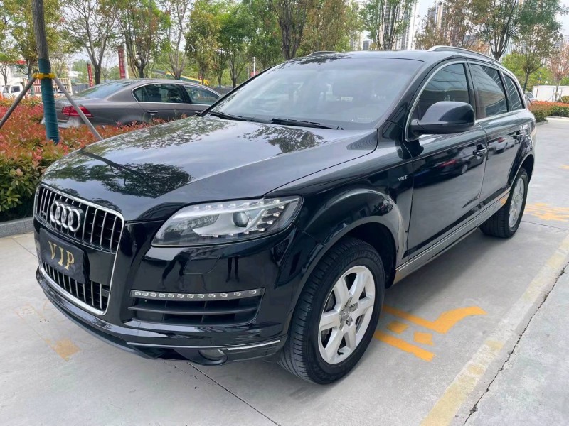 济宁11年奥迪Q72