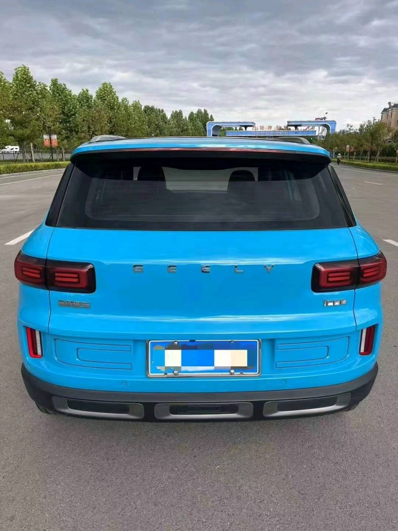 成都20年吉利icon7