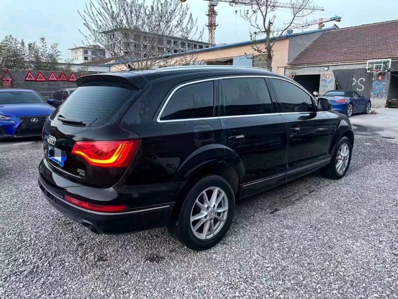 济南12年奥迪Q75