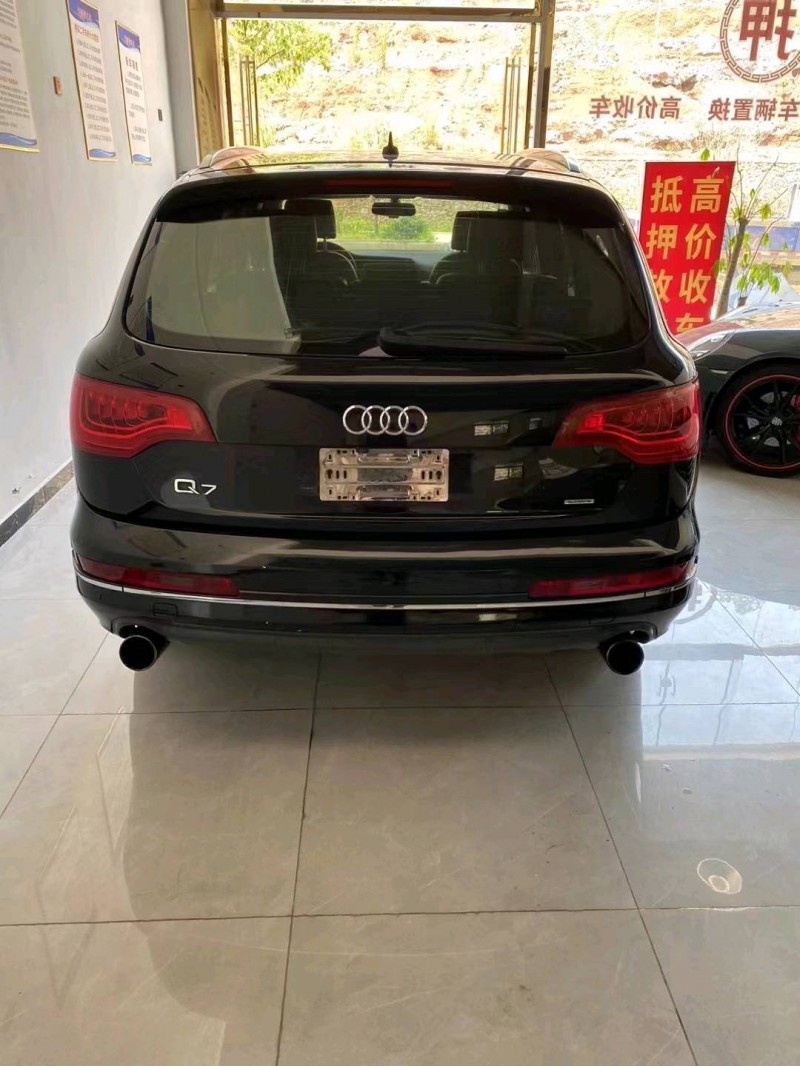 济南11年奥迪Q76