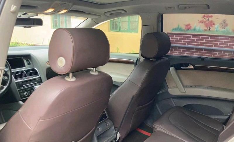 济南12年奥迪Q75