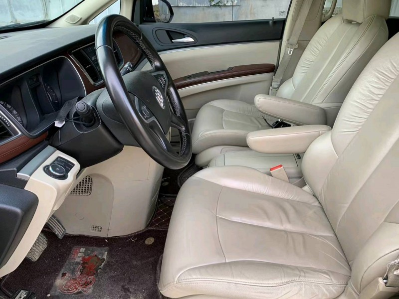 徐州18年别克GL86