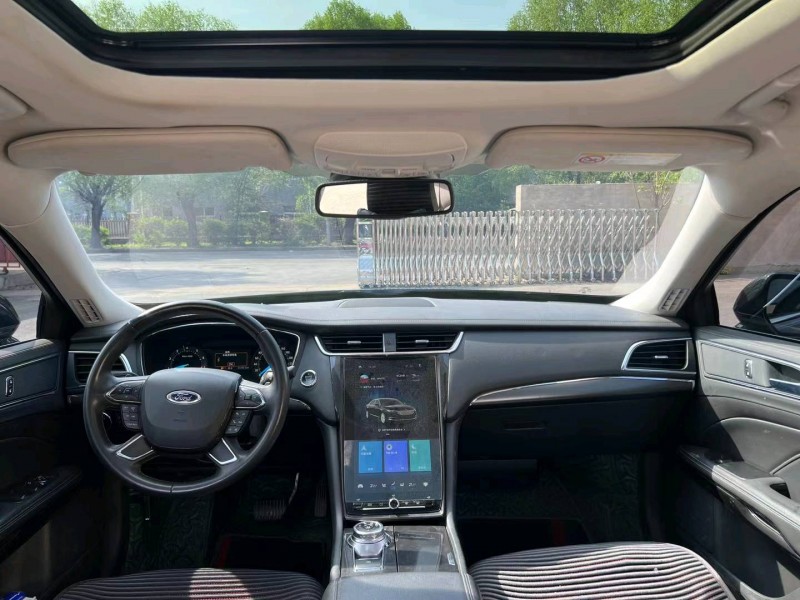 沈阳20年福特金牛座4