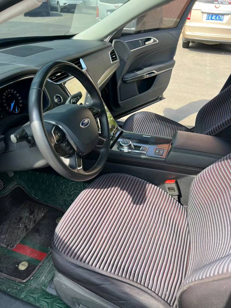 沈阳20年福特金牛座5