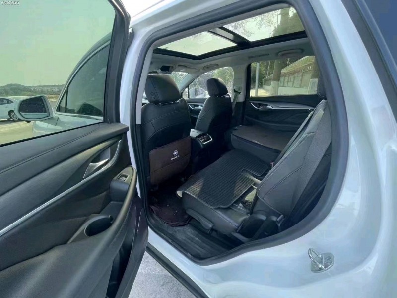 深圳21年别克昂科威7