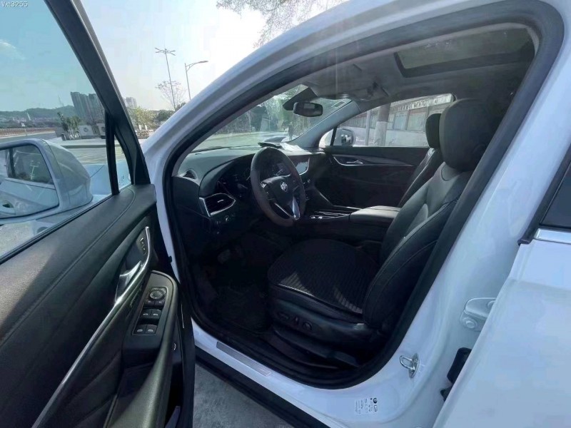 深圳21年别克昂科威6