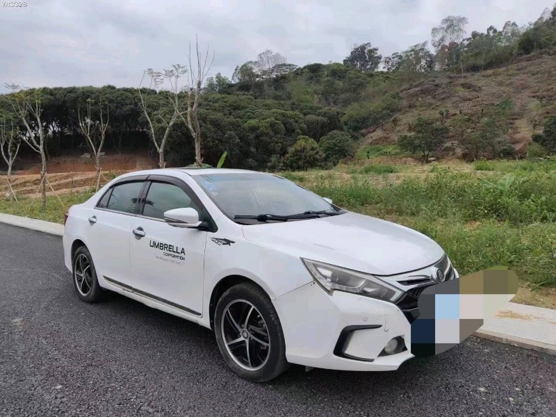 深圳15年比亚迪秦2