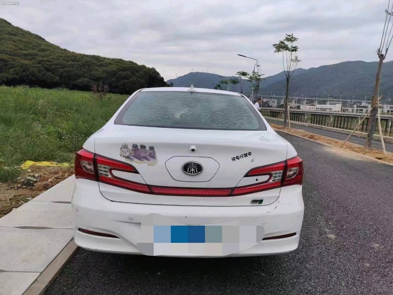 深圳15年比亚迪秦4