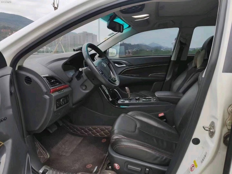 深圳15年比亚迪秦6