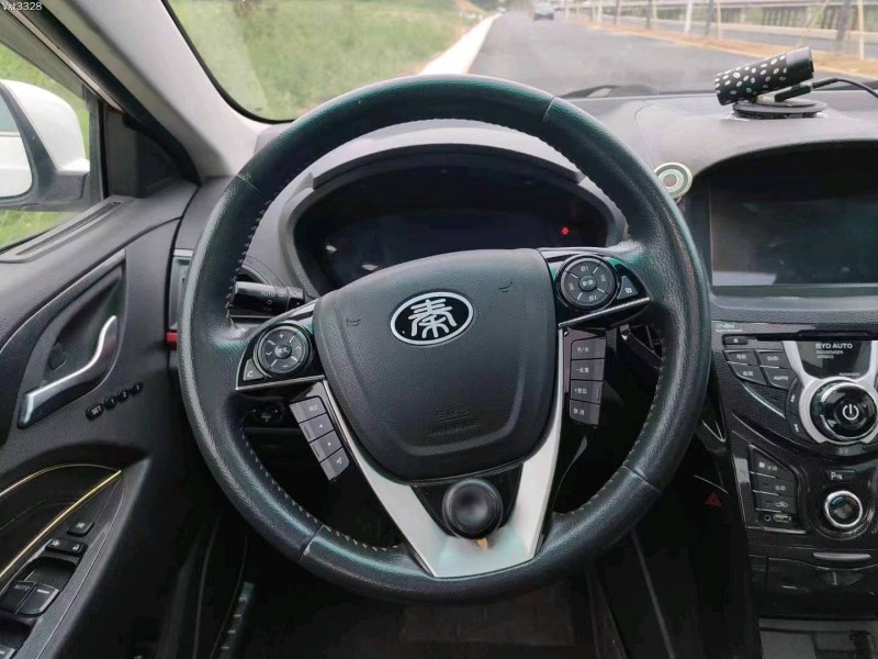 深圳15年比亚迪秦8