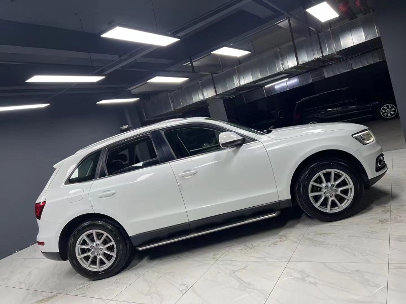 成都15年奥迪Q53