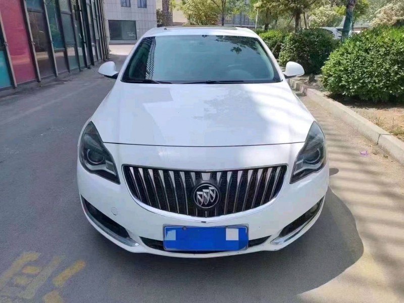 青岛15年别克君威1