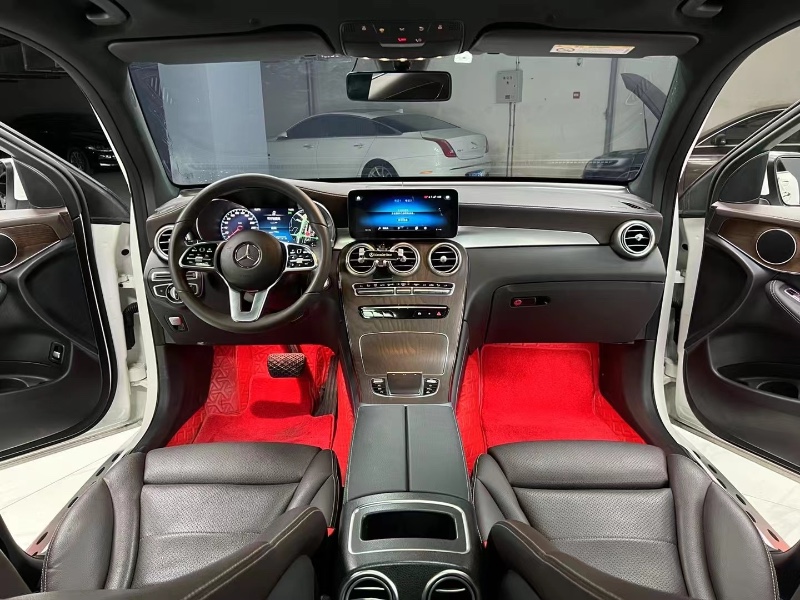 成都21年奔驰GLC8