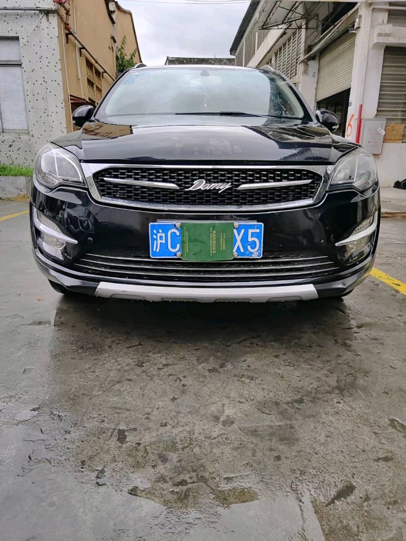 广州17年众泰大迈X51
