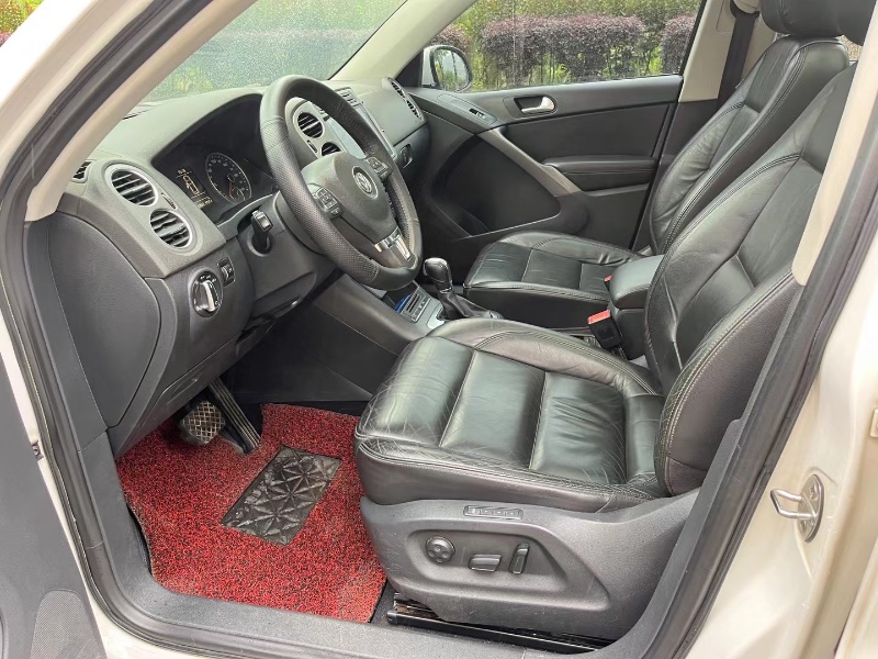 重庆13年大众途观4