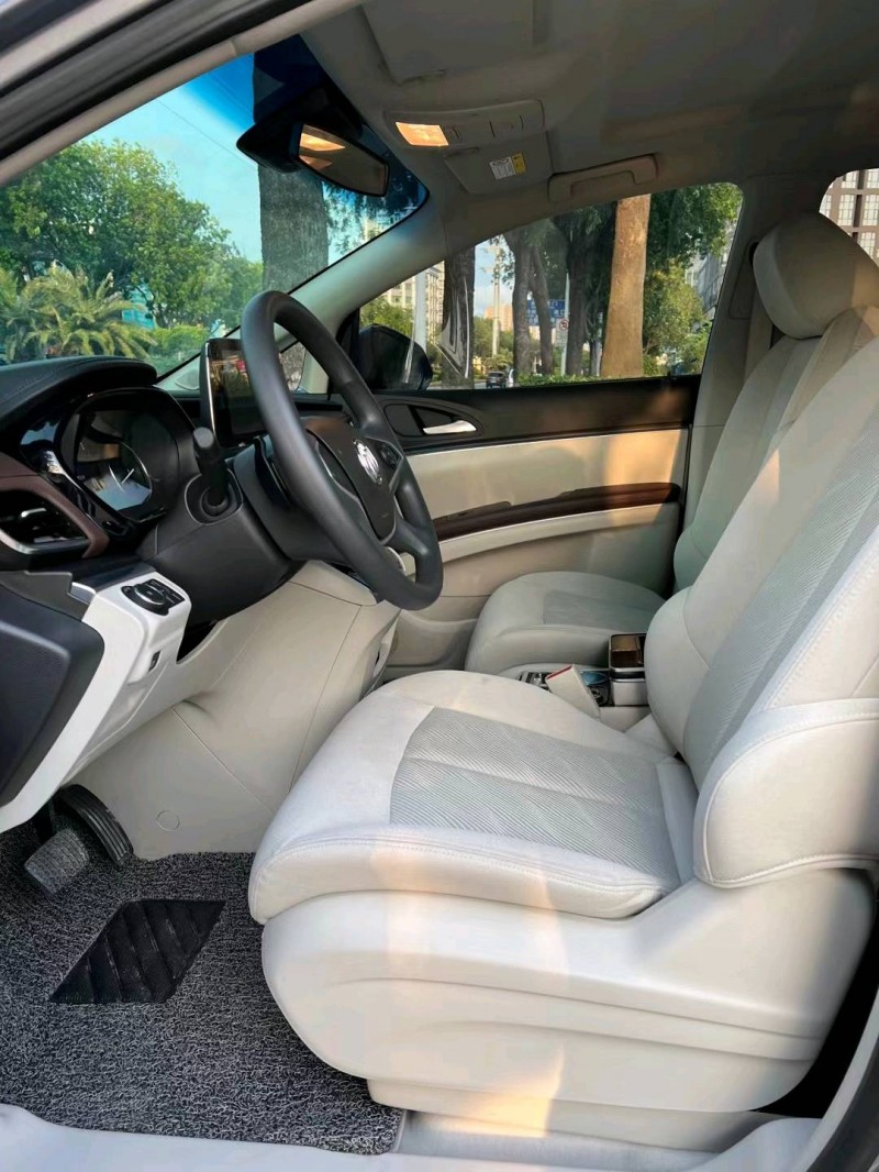 东莞20年别克GL86