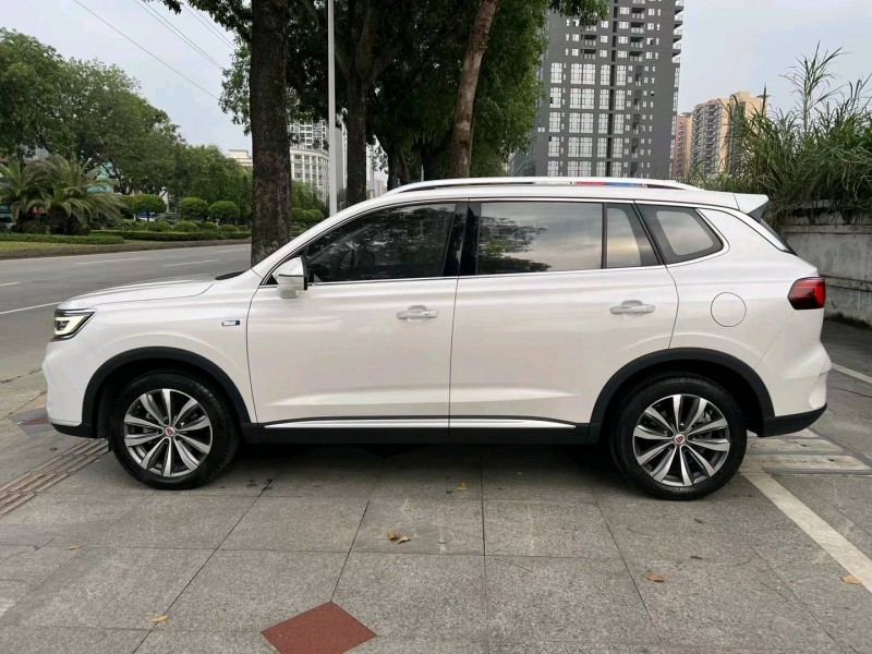 东莞21年荣威RX58