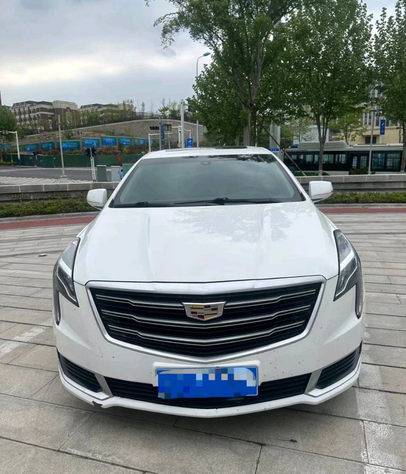 青岛18年凯迪拉克XTS1