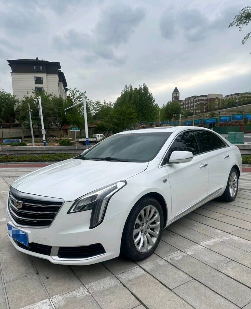 青岛18年凯迪拉克XTS3