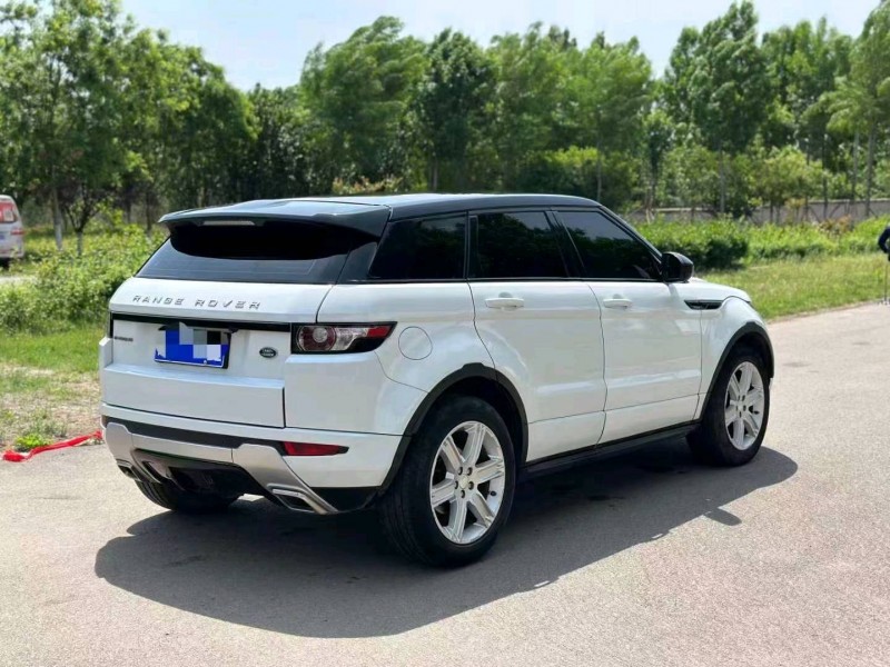 青岛15年路虎极光4