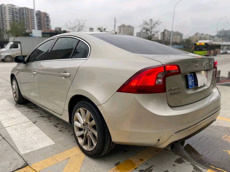 中山17年沃爾沃S60L8