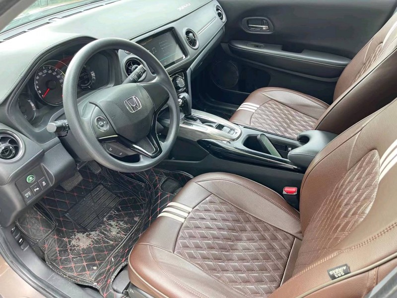 济宁18年本田XRV4