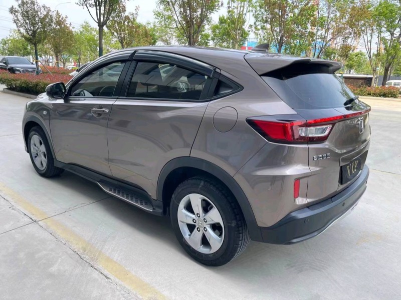 济宁18年本田XRV7