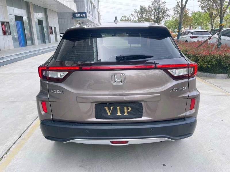 济宁18年本田XRV9