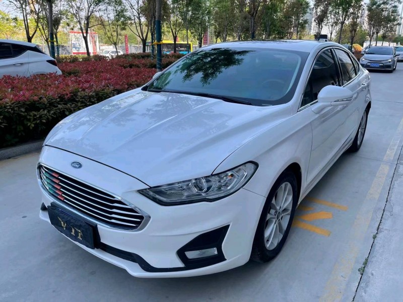 济宁19年福特蒙迪欧2